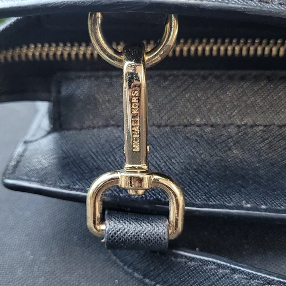 Michael Kors Hope Messenger Large Black Gold Purse